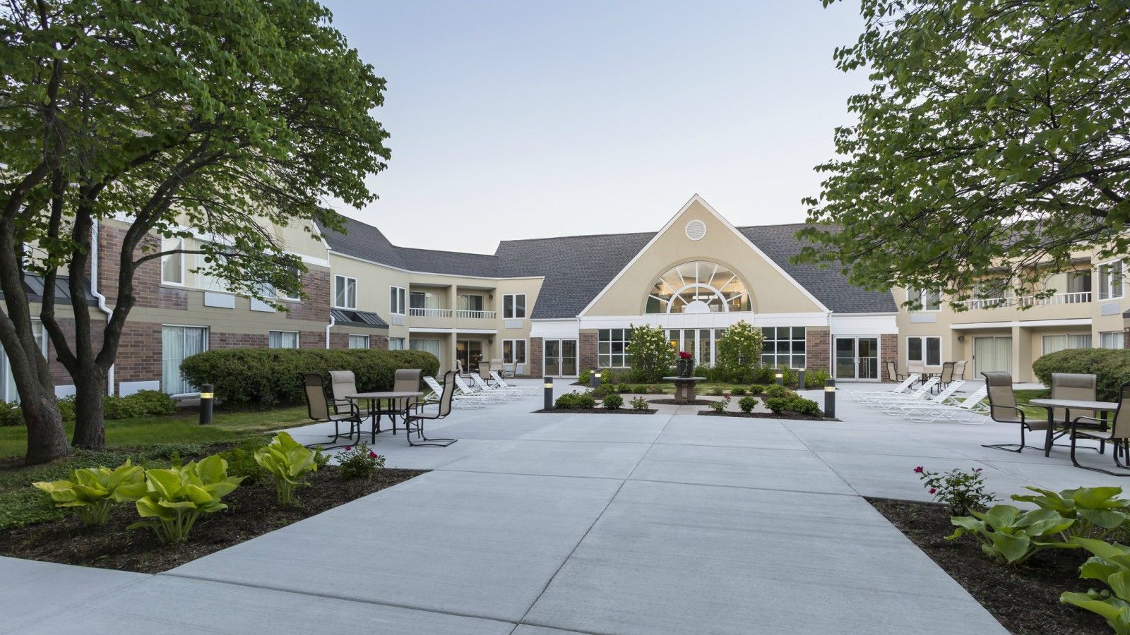 Four Points By Sheraton Buffalo Grove Hotel Exterior photo